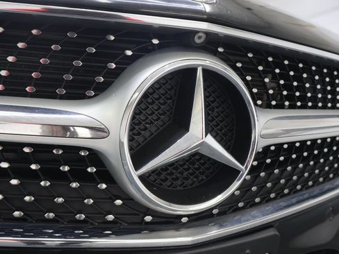 Used 2015 Mercedes-Benz CLS 550 4MATIC w/ Premium Package image 32