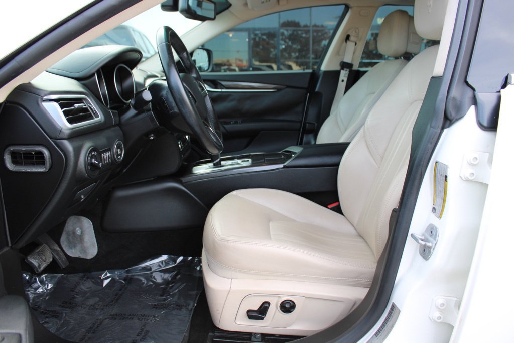 Used 2015 Maserati Ghibli RWD image 9