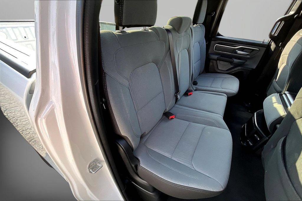 Used 2022 RAM 1500 Big Horn AWD/4WD image 25