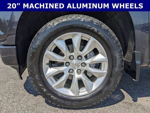 Used 2023 Chevrolet Silverado 1500 Custom image 2