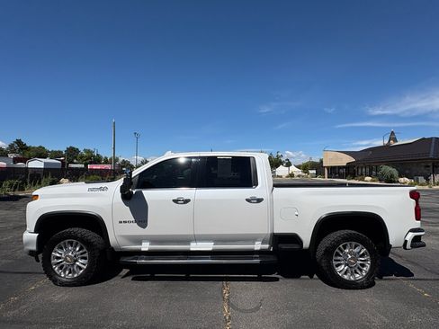 Used 2022 Chevrolet Silverado 3500 High Country AWD/4WD image 9