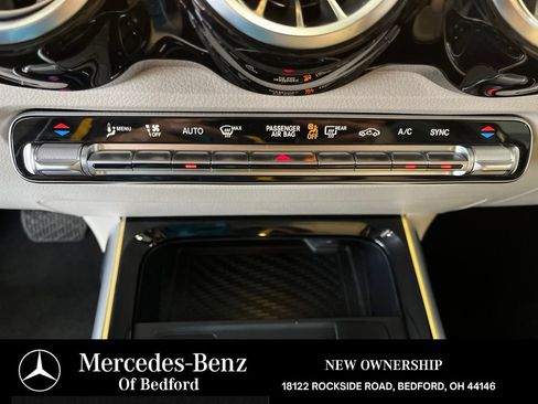 Used 2026 Mercedes-Benz GLB 250 4MATIC image 29