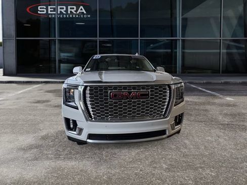 Used 2023 GMC Yukon Denali AWD/4WD image 6