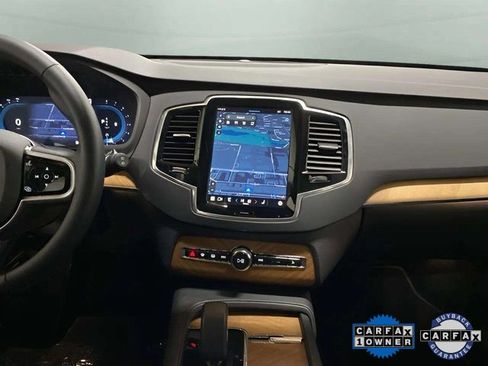 Used 2025 Volvo XC90 B6 Plus image 14
