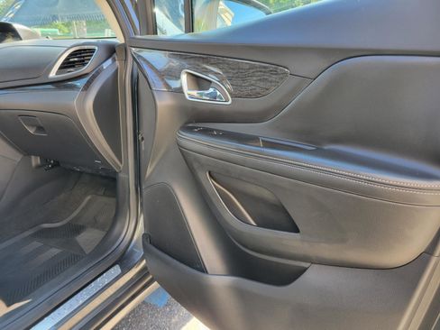Used 2016 Buick Encore FWD image 37