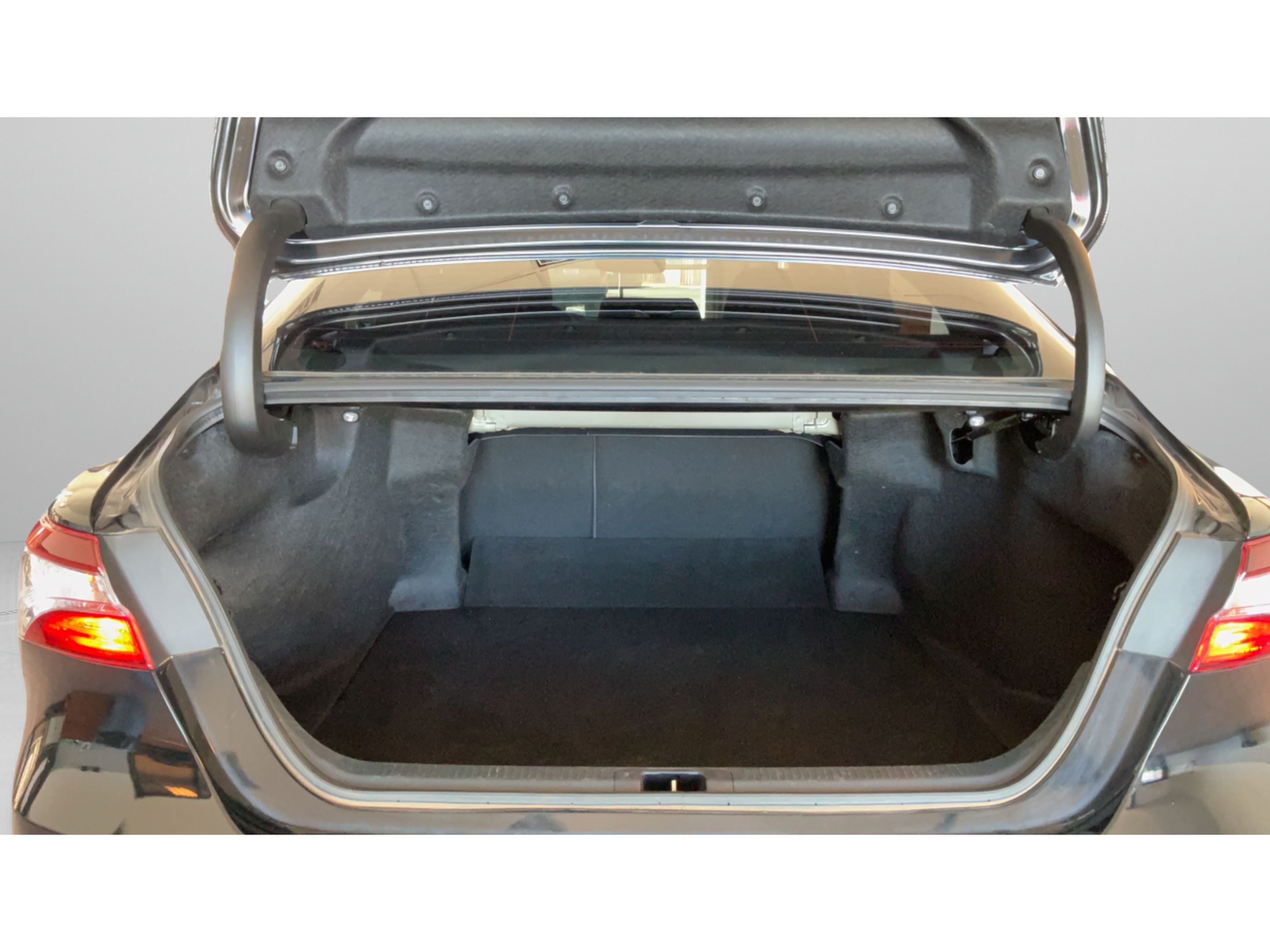 Certified 2024 Toyota Camry LE w/ Convenience Package FWD image 29