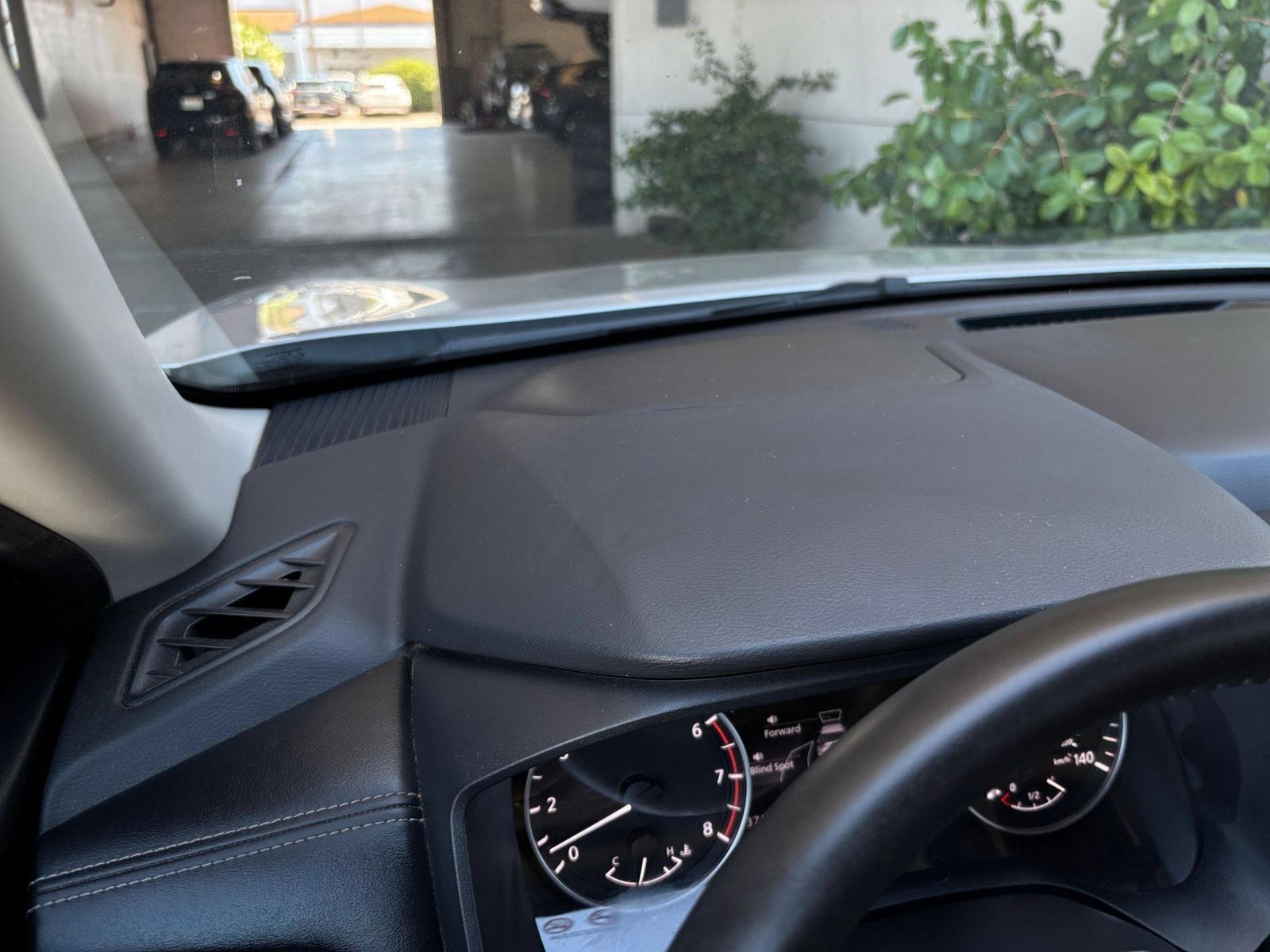 Used 2025 Nissan Rogue SV FWD image 35
