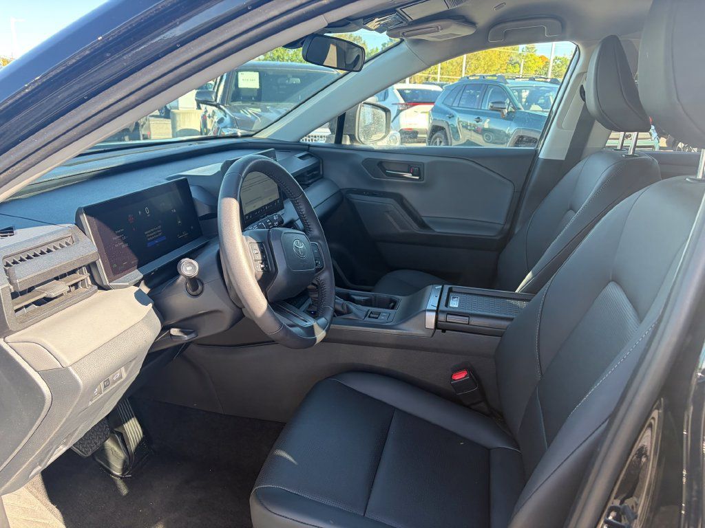 Used 2026 Toyota RAV4 XLE Premium AWD/4WD image 4