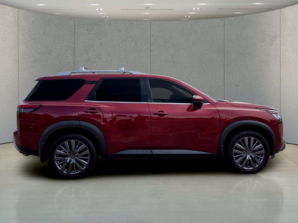 Used 2023 Nissan Pathfinder SL w/ SL Premium Package FWD image 6