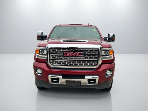 Used 2019 GMC Sierra 3500 Denali w/ Duramax Plus Package image 2