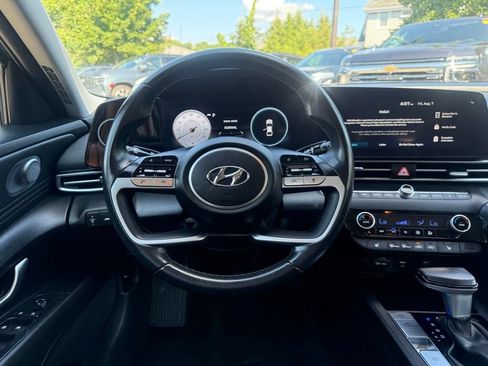 Used 2023 Hyundai Elantra SEL w/ Convenience Package FWD image 23