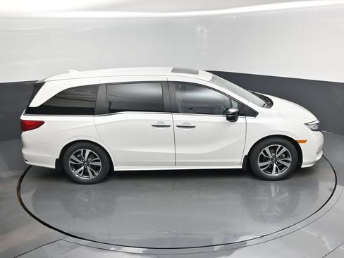 Used 2021 Honda Odyssey Touring image 13