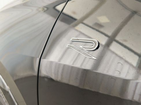 New 2026 Volkswagen Tiguan SE R-Line image 35