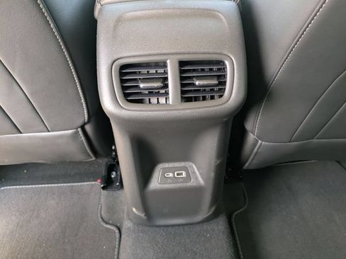 Used 2023 Buick Envision Essence AWD/4WD image 18