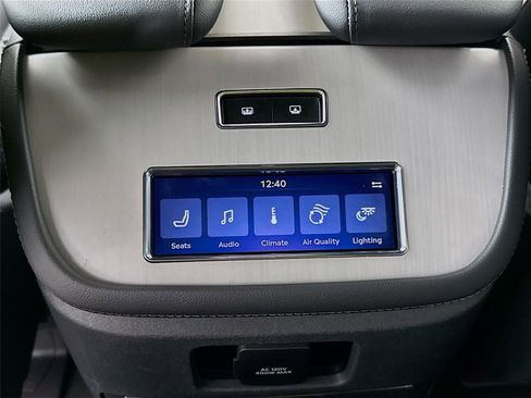 Used 2025 Lincoln Navigator Reserve w/ Jet Appearance Package image 24