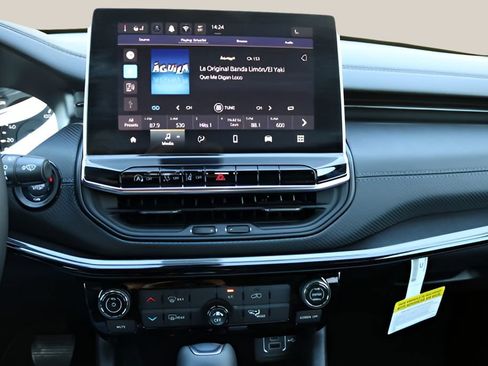 New 2026 Jeep Compass Latitude AWD/4WD image 21