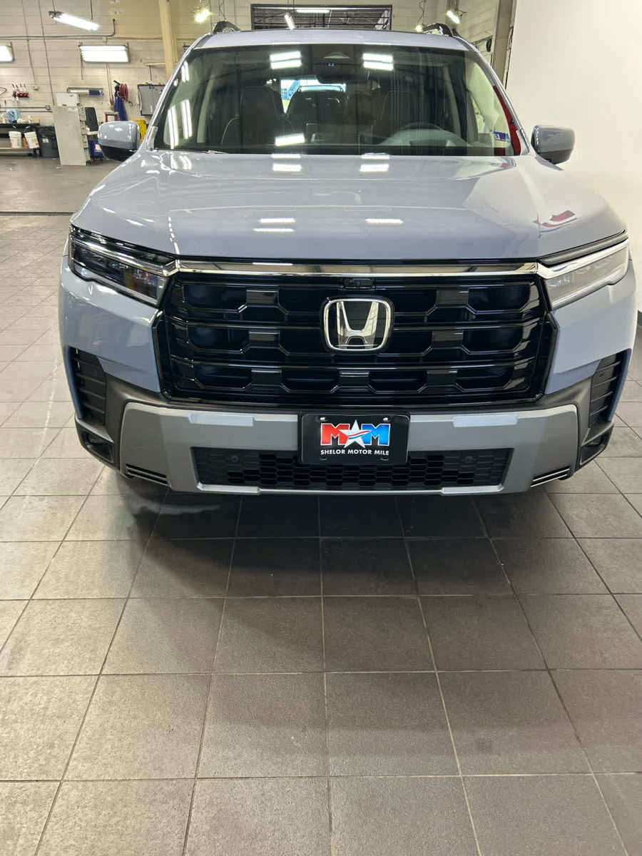 New 2026 Honda Pilot Elite image 3