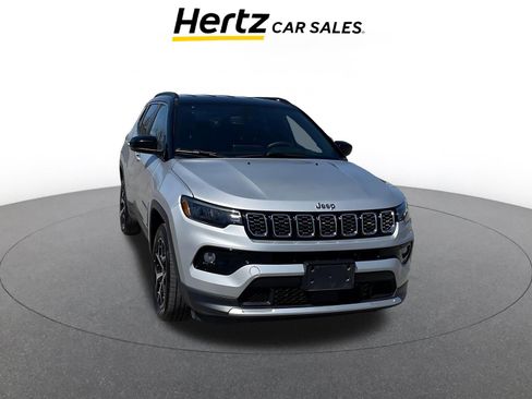 Used 2025 Jeep Compass Limited image 1