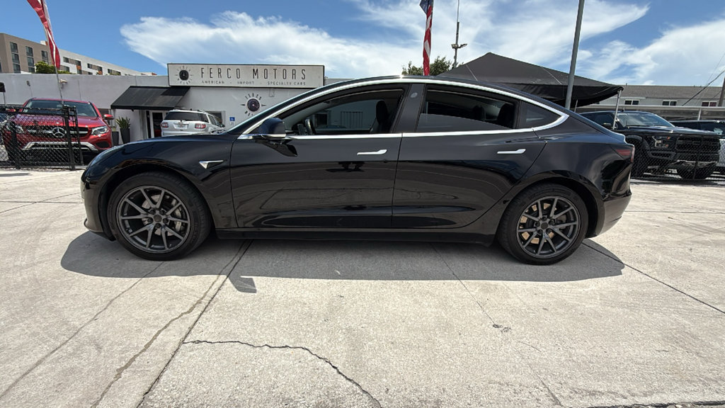 Used 2019 Tesla Model 3 Mid Range RWD image 11