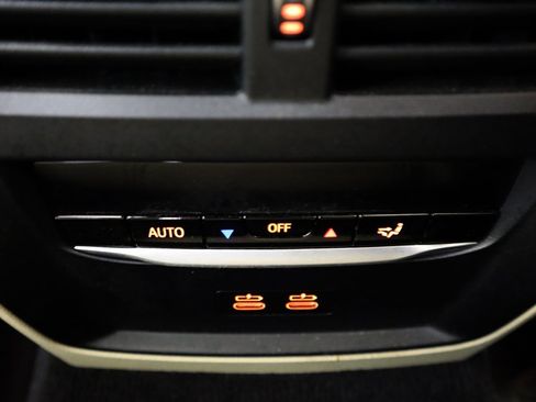 Used 2022 BMW 430i xDrive Convertible w/ M Sport Package image 59