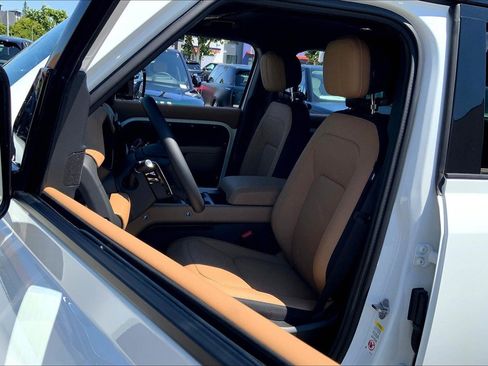 New 2025 Land Rover Defender 130 V8 image 10