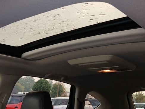 Used 2012 Honda CR-V EX-L image 23