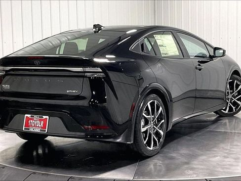 New 2026 Toyota Prius Plug-In Hybrid FWD image 14