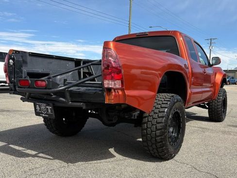 Used 2005 Toyota Tacoma 4x4 Access Cab image 6