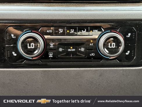 Used 2023 Chevrolet Silverado 1500 LT AWD/4WD image 19