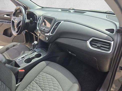 Used 2019 Chevrolet Equinox LT FWD image 22