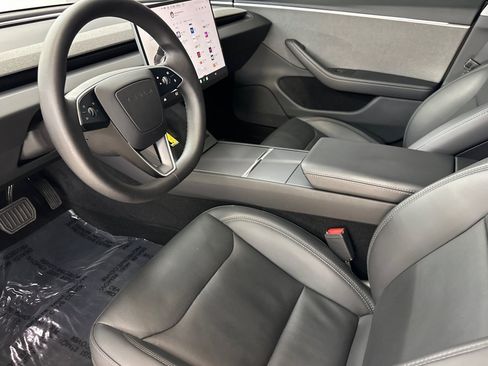 Used 2025 Tesla Model 3 Long Range RWD image 4