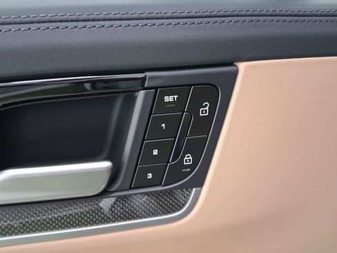 New 2026 Porsche Cayenne image 12