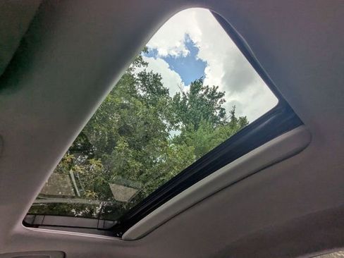 New 2025 Acura Integra Base image 9