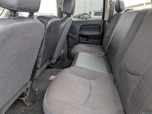 Used 2004 Dodge Ram 1500 Truck ST image 11