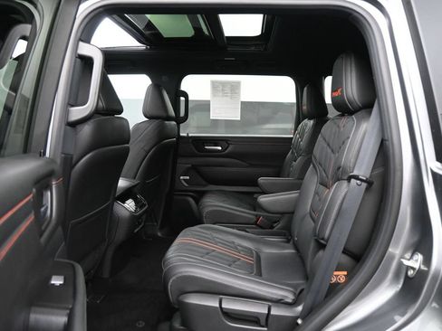 Used 2026 Nissan Armada PRO-4X AWD/4WD image 20