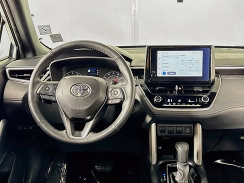 Used 2024 Toyota Corolla Cross AWD Hybrid image 12