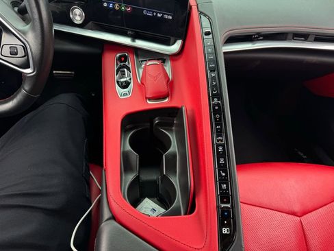 Used 2022 Chevrolet Corvette Stingray Preferred Cpe w/ Z51 Performance Package image 9