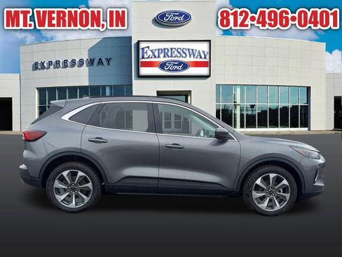 Used 2023 Ford Escape Platinum AWD/4WD image 6