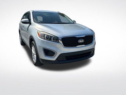 Used 2018 Kia Sorento L FWD image 7