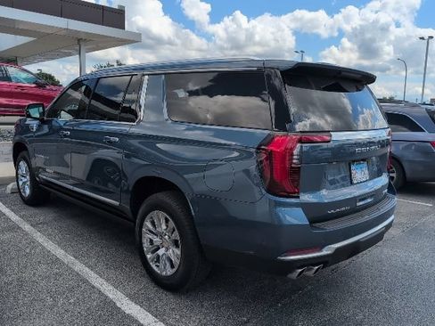 Used 2025 GMC Yukon XL Denali w/ Sun & Power Step Package AWD/4WD image 2