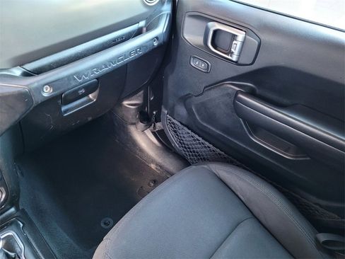 Used 2020 Jeep Wrangler Unlimited Sport S image 12