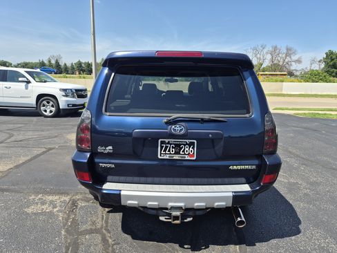 Used 2004 Toyota 4Runner Limited AWD/4WD image 7