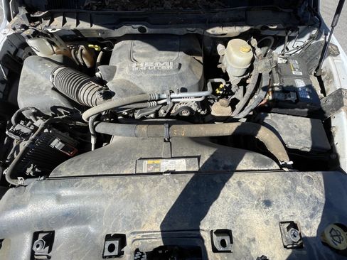 Used 2018 RAM 2500 Tradesman image 43