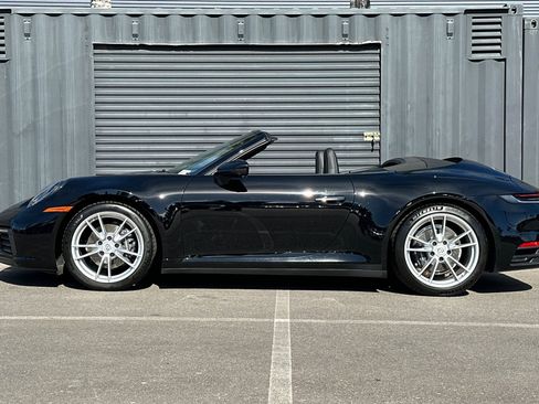 Certified 2021 Porsche 911 Carrera image 2