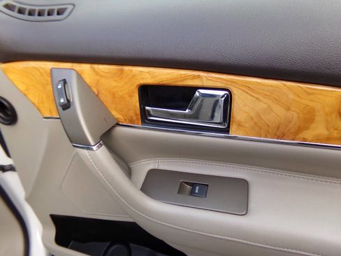 Used 2012 Lincoln MKX FWD image 43