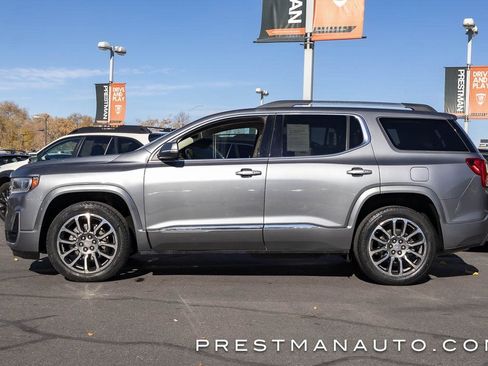 Used 2022 GMC Acadia Denali w/ Denali Ultimate Package image 15