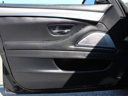 Used 2013 BMW M5 RWD image 12