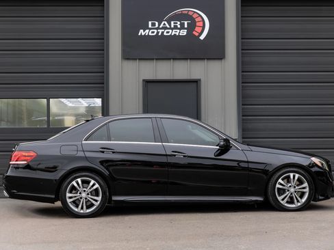 Used 2014 Mercedes-Benz E 250 BlueTEC 4MATIC Sedan image 8
