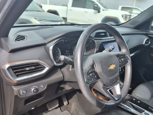 Used 2023 Chevrolet TrailBlazer ACTIV w/ Sun and Liftgate Package image 10