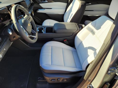 New 2026 Chevrolet Traverse High Country FWD image 16